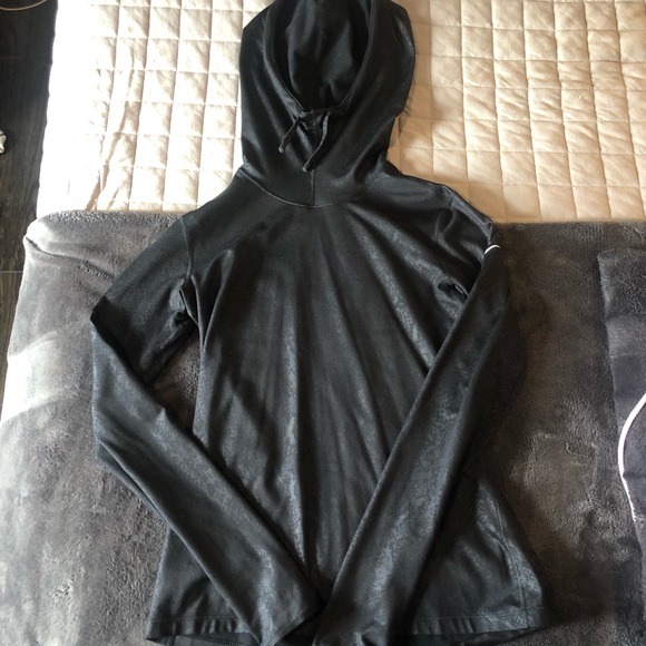 Nike Dri-fit hoodie 2/40$ - Picture 1 of 5